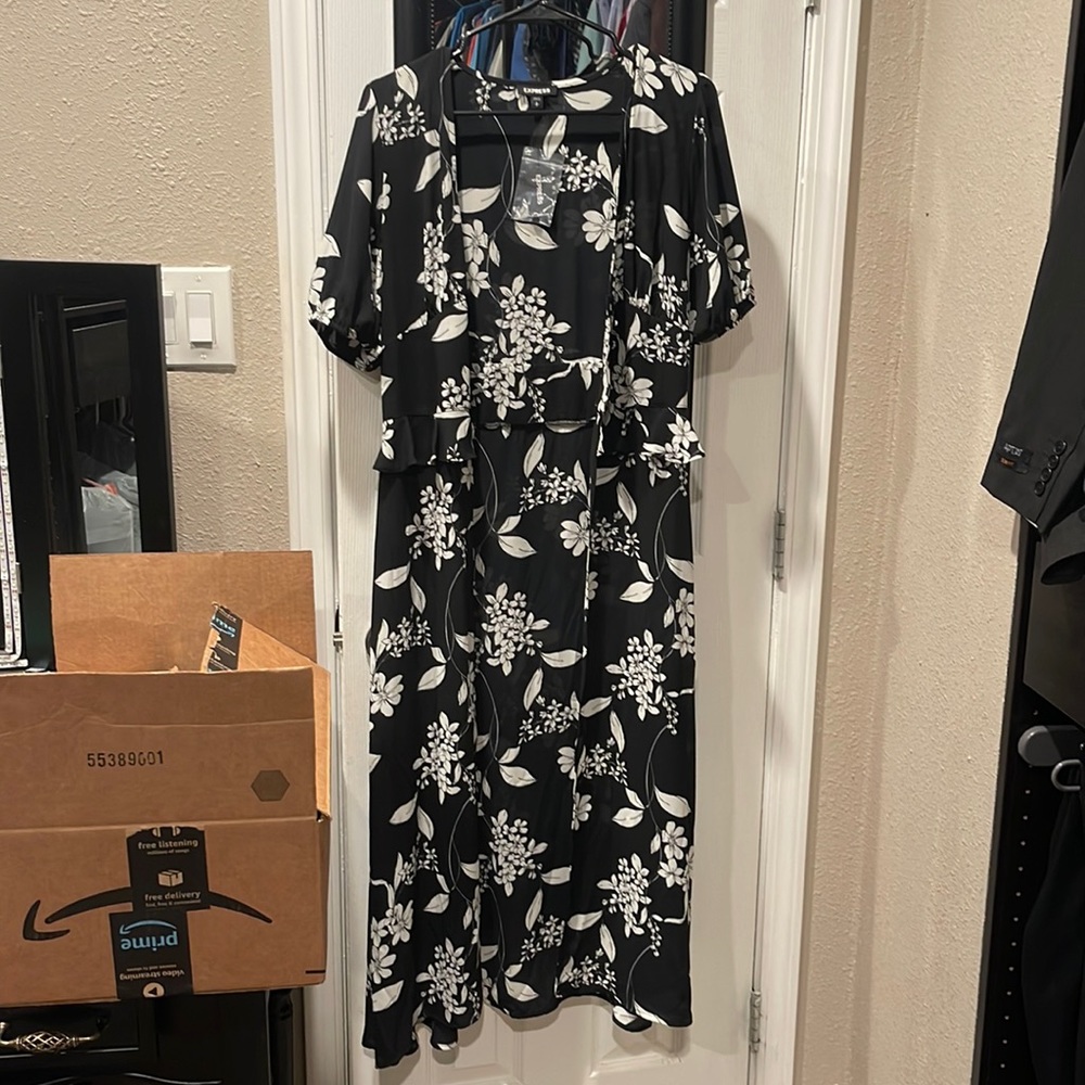 Express NEVER WORN longline top/over coat